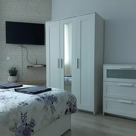 Apartmán 98 *